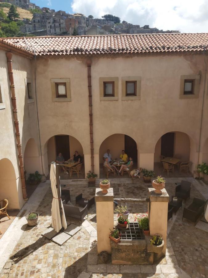 Hotel Al Convento San Mauro Castelverde Exteriér fotografie